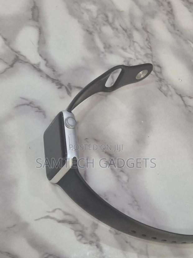 Apple Watch Series 3 38 Mm - thumbnail 4