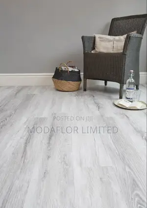 Durable SPC Floor Boards – Waterproof Modern Design