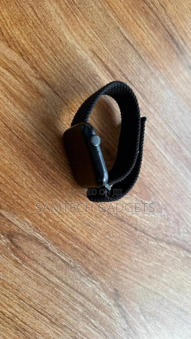 Apple Watch Series 9 45mm - thumbnail 4