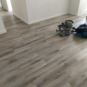 Premium SPC Boards – Waterproof Scratch Resistant - thumbnail 2