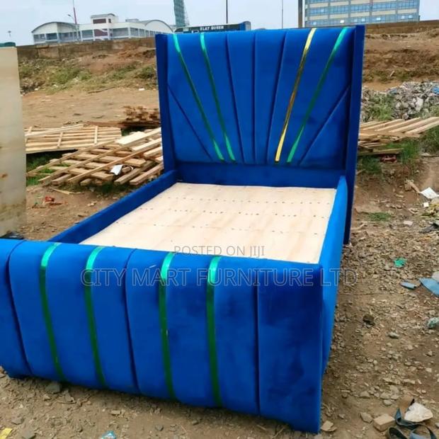 Sculptured Chesterfield Beds on Special Offer!