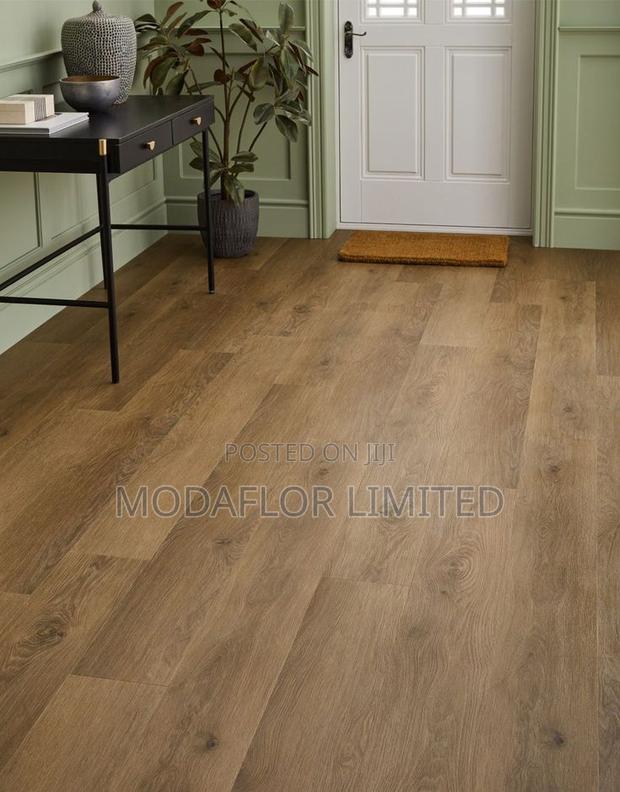 Premium SPC Flooring – Long-Lasting Elegant - main view