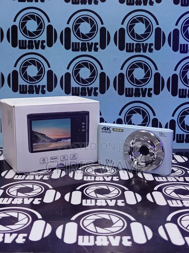 New Pocket Digital Camera - thumbnail 2