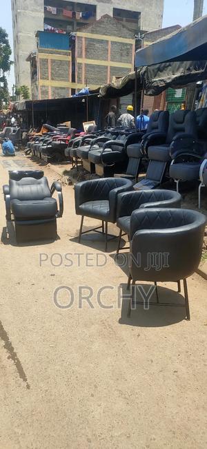 1 Salon Sink and 3 Styling Seats Leather - main view