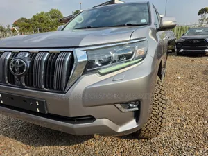Toyota Land Cruiser Prado 3.0 172hp 2019 Gray