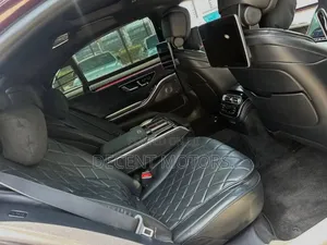 Mercedes-Benz S-Class S 500 4MATIC 2021 Burgundy