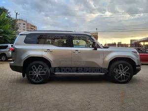 New Lexus GX 2025 Gray