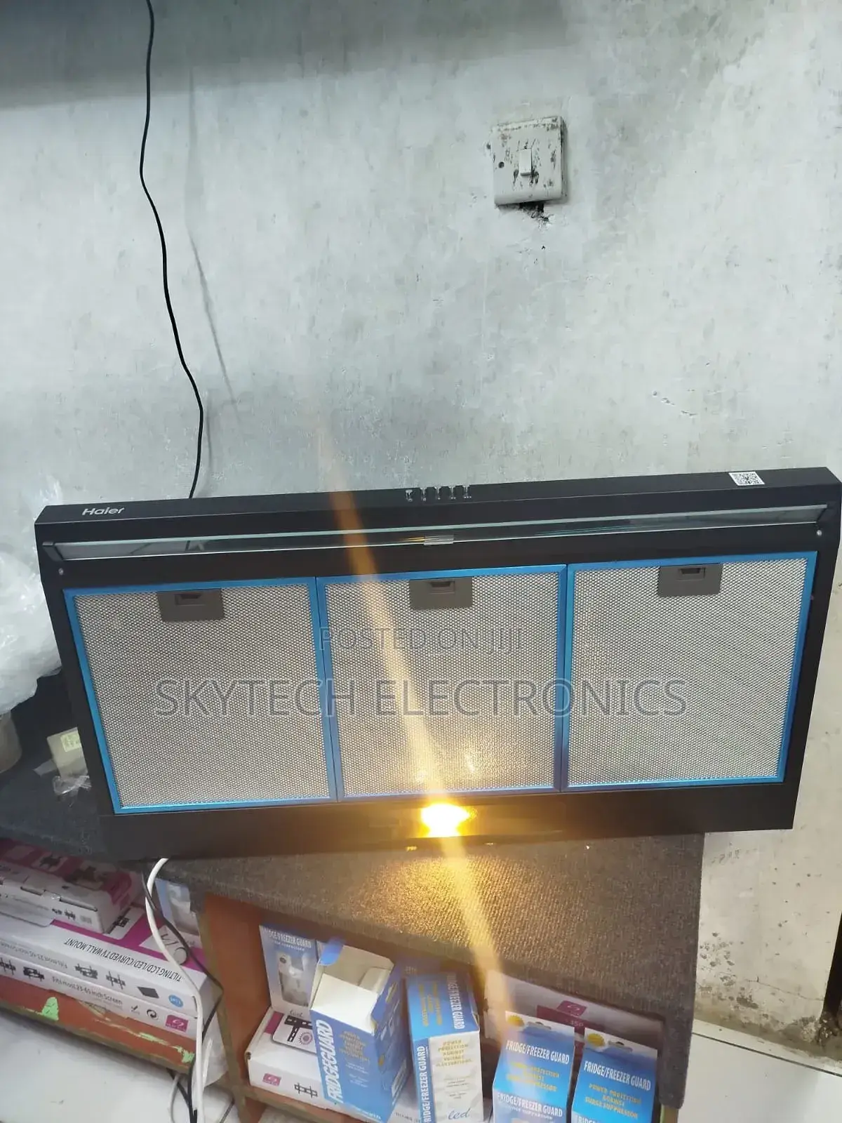 Haier 90cm Under Cabinet Kitchen Hood