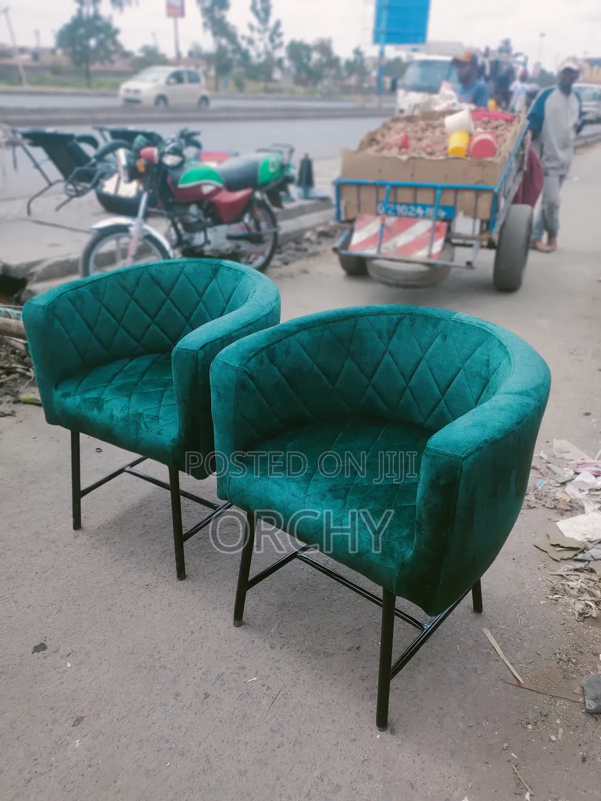 2 Green Manicure Seats