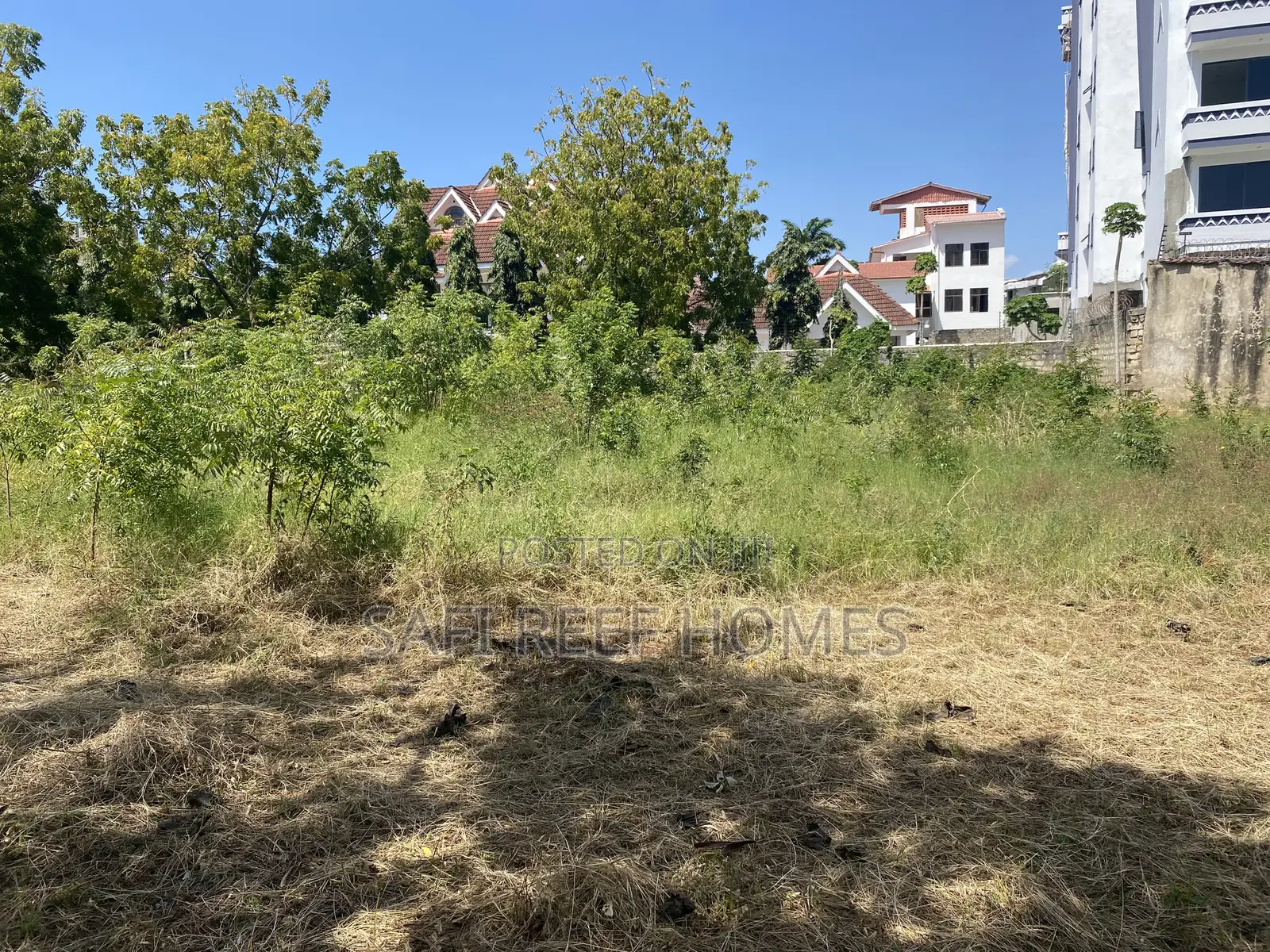 1/2 Acre Prime Plot for Sale Links Road Good for High Rise