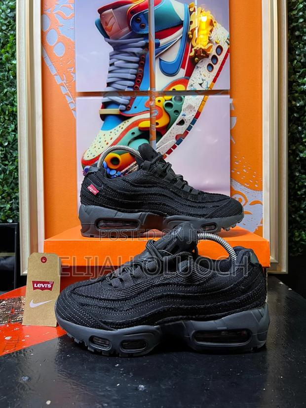 Levi’S X Nike Air Max 95 Sizes 38-45 - main view