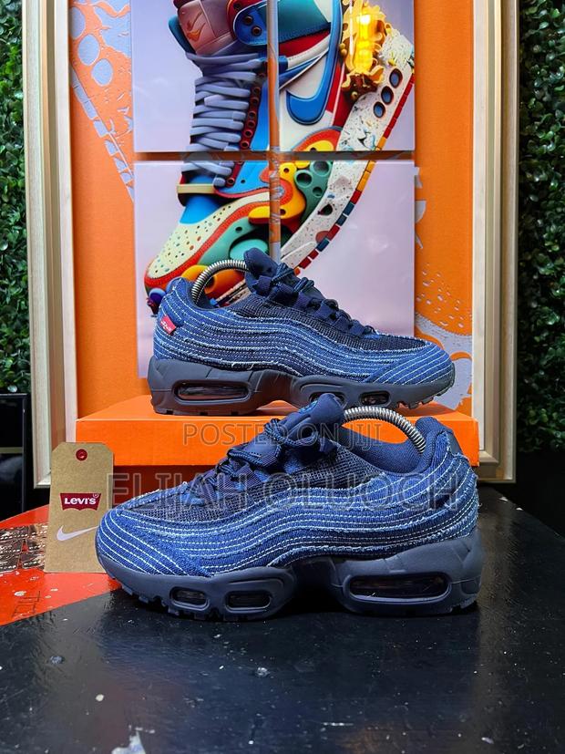 Levi’S X Nike Air Max 95 Sizes 38-45 - thumbnail 4