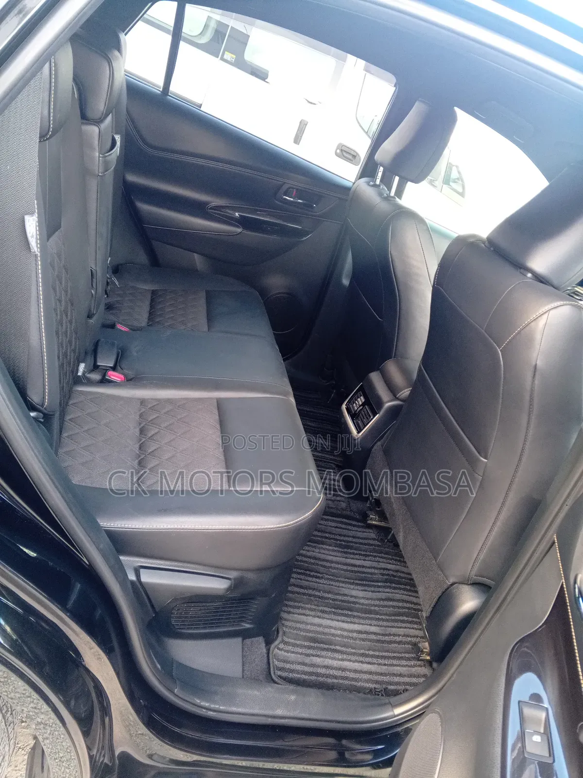 Toyota Harrier 2018