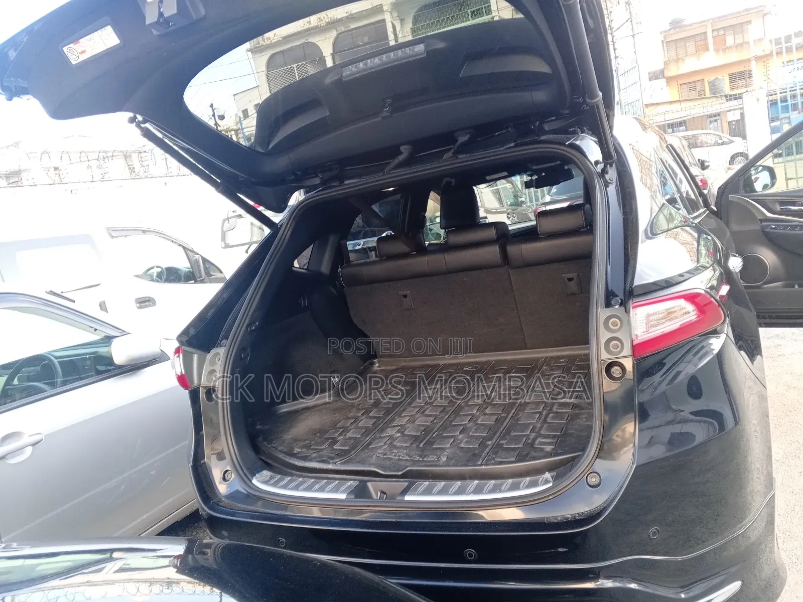Toyota Harrier 2018