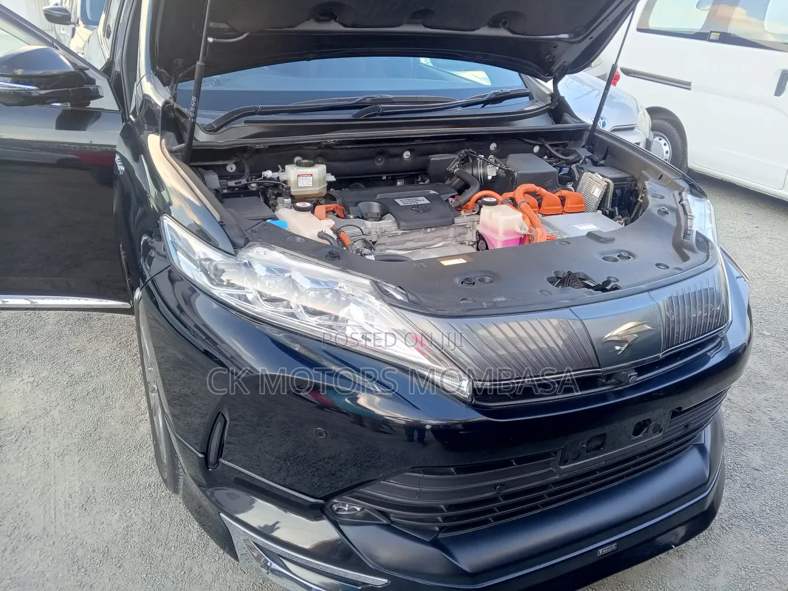 Toyota Harrier 2018