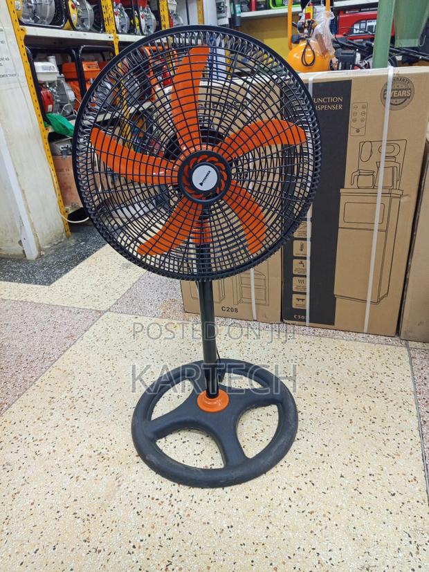 Premier 18-Inch 5 Blades Standing Fan With Round Base