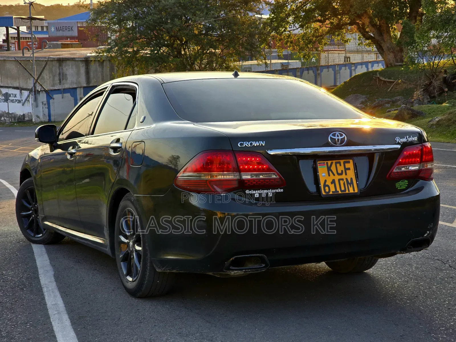 Toyota Crown 2010 Green