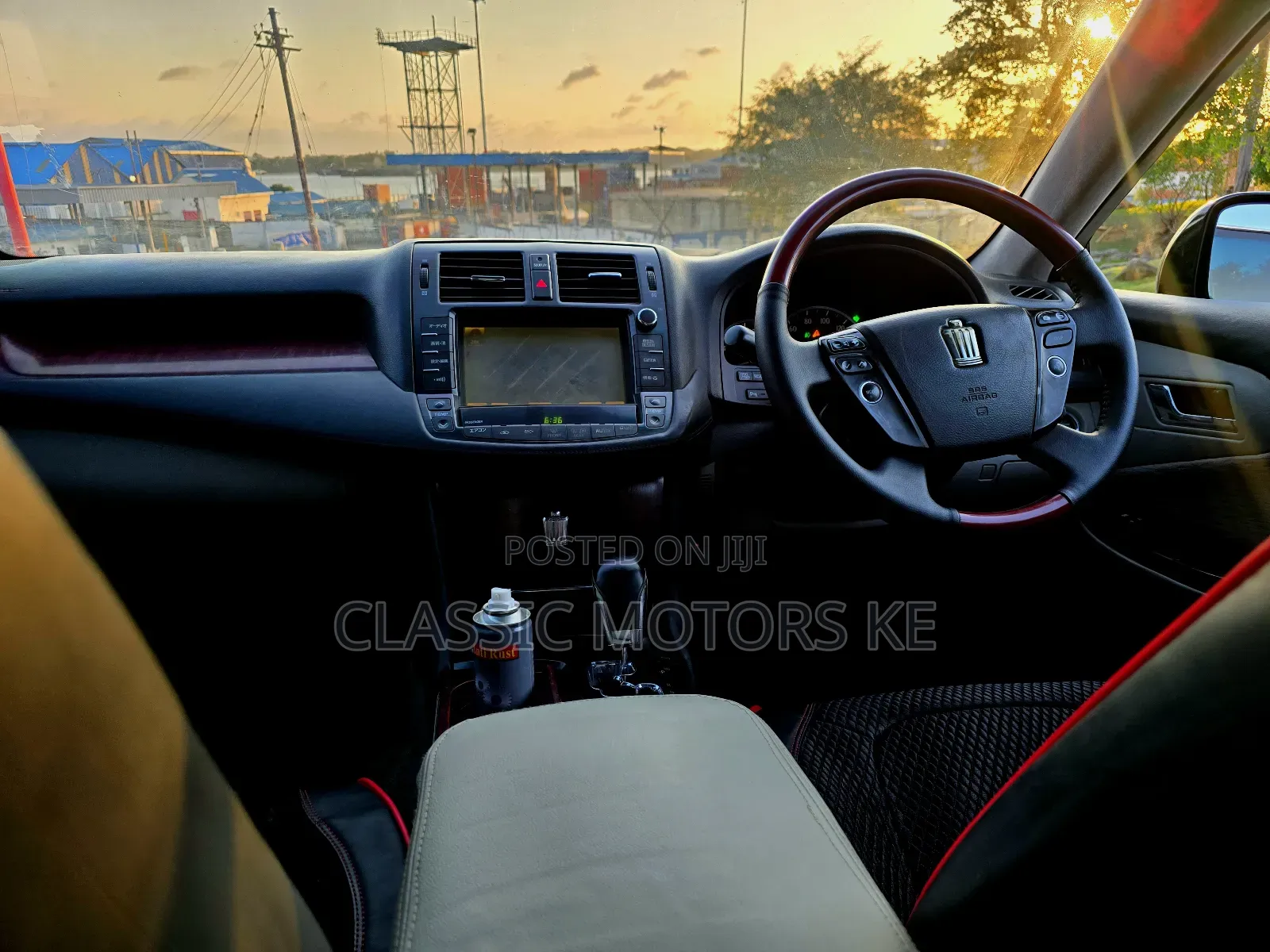 Toyota Crown 2010 Green