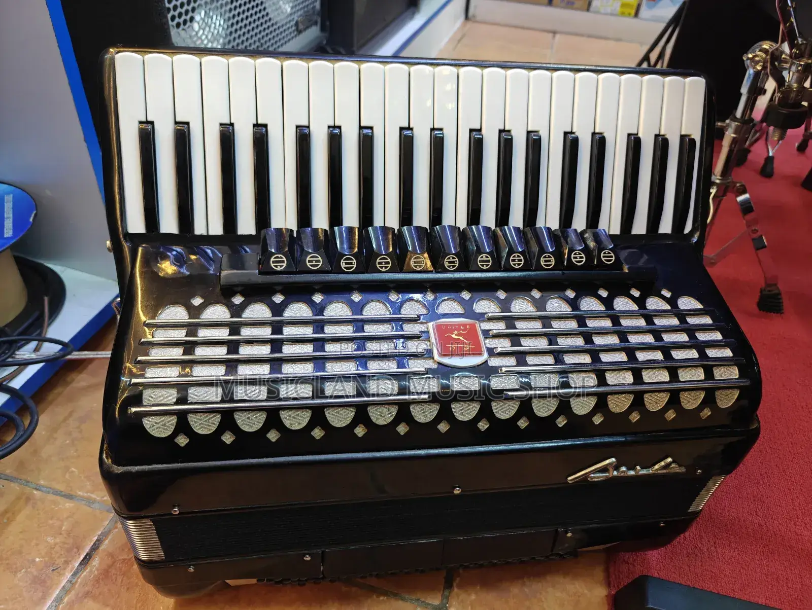 Baile Piano Accordion 120-Bass 41-Treble