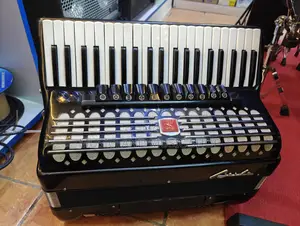 Baile Piano Accordion 120-Bass 41-Treble