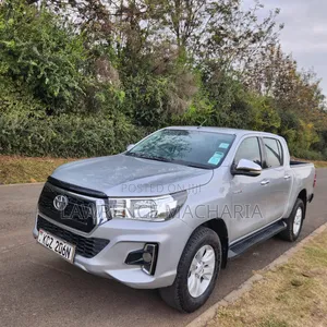 Toyota Hilux Revo Double Cab Deisel 2.8 RWD 2020 Silver