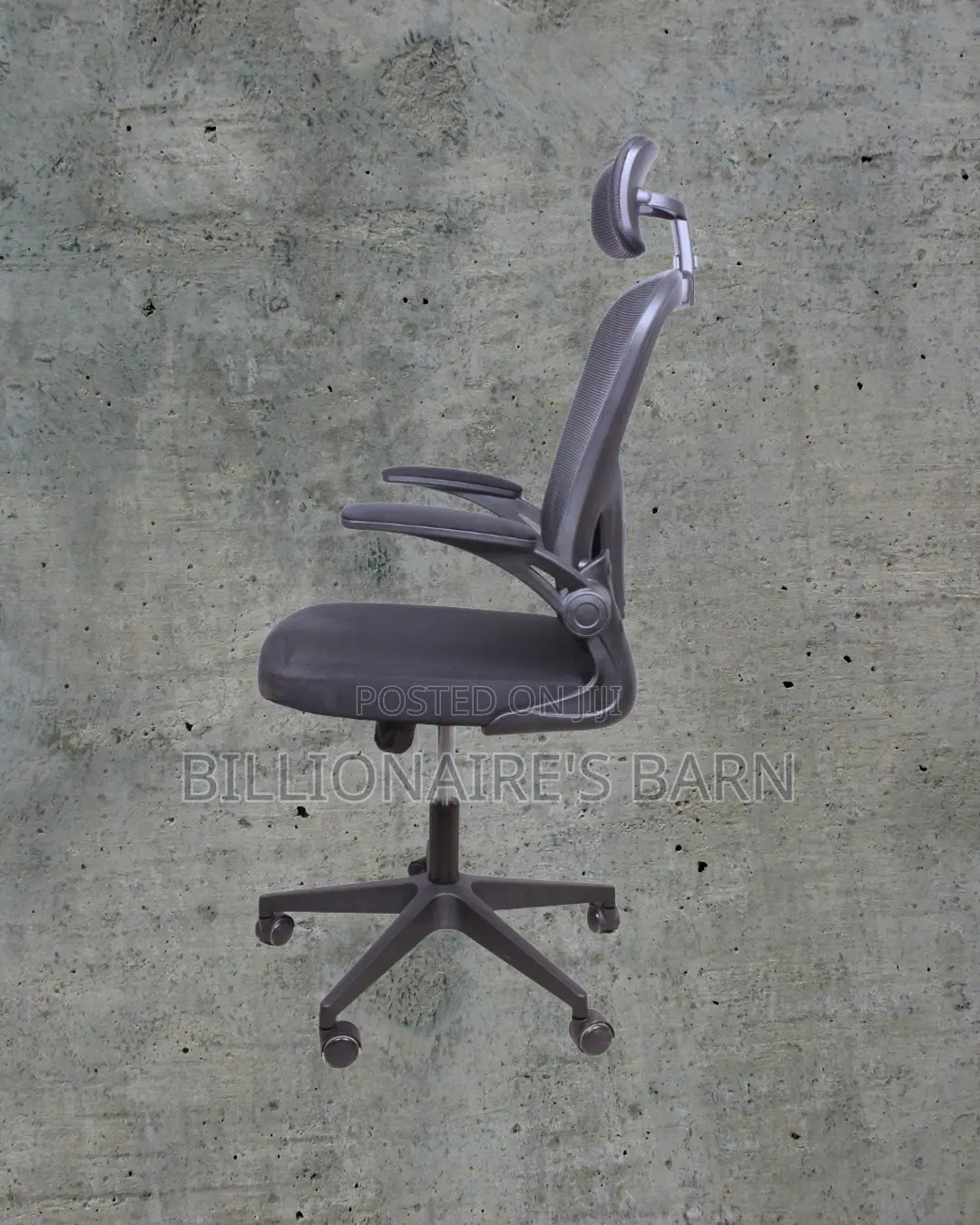 Comfy Grey Ergonomic Office Chair — Breathable in Hot Weather