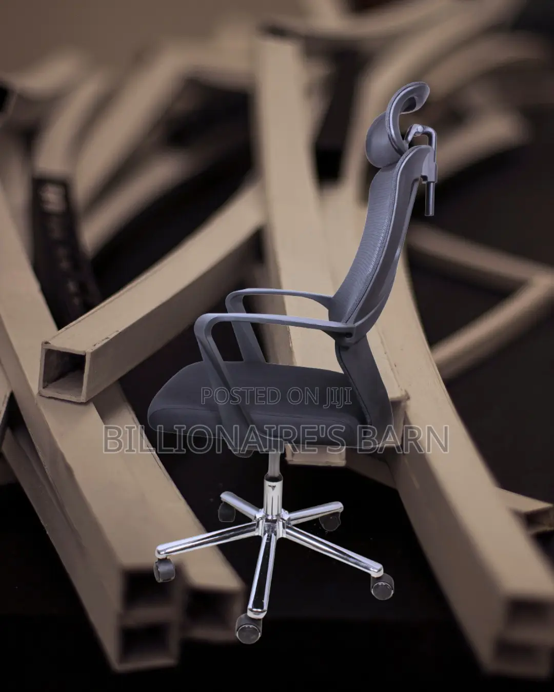 Modern High Back Mesh Office Chair — Breathable in Hot Weather