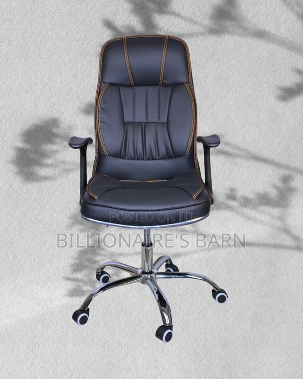 Breathable Executive Leather Office Chair | Adjustable Height - thumbnail 2