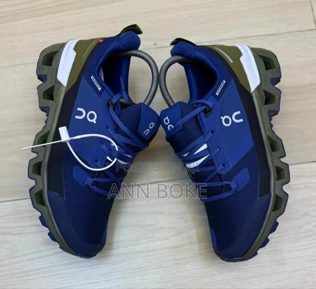 Cloudwander Waterproof 
Size 40 - 45