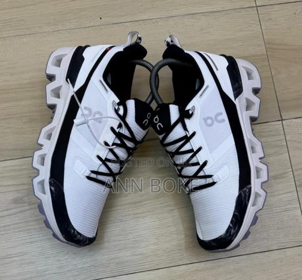 Cloudwander Waterproof 
Size 40 - 45 - thumbnail 3