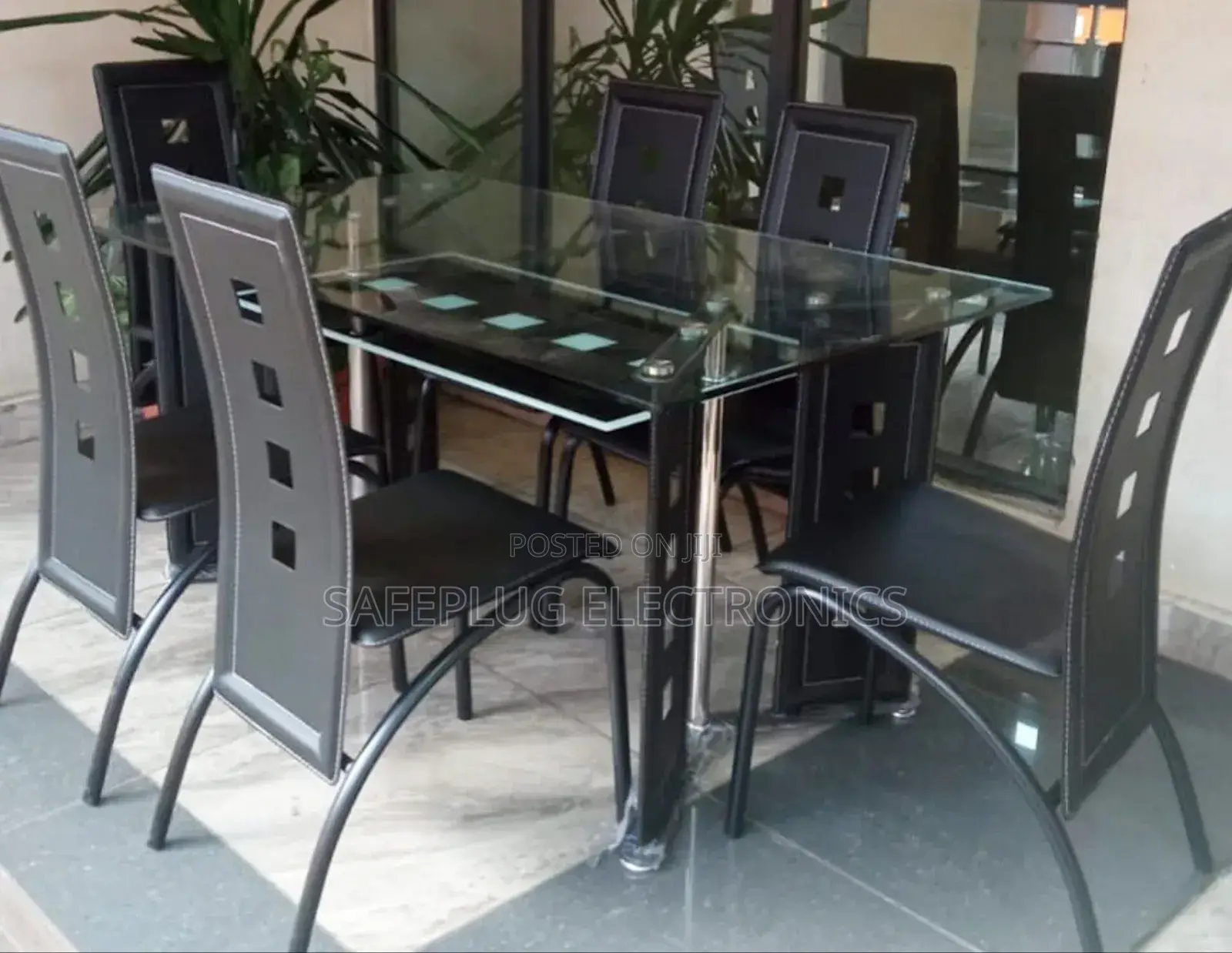 Executive 6 Sitter Glass Dining Table With Leather Seat