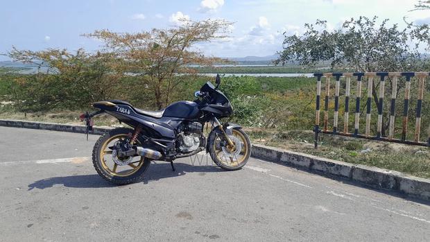 Honda 1992 Black - thumbnail 3