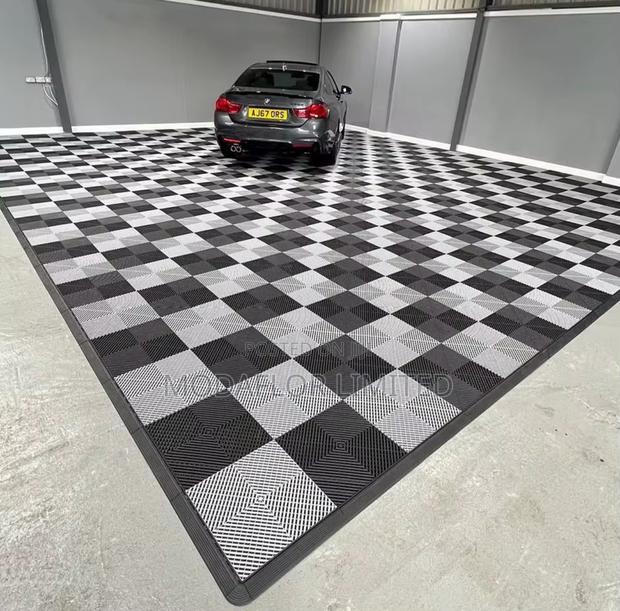 Non-Slip Garage Flooring Mats – Heavy Duty 40×40cm