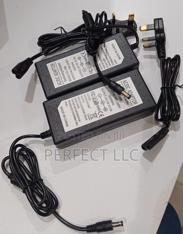 Ac 100-240v Switching Adapter 5amperes