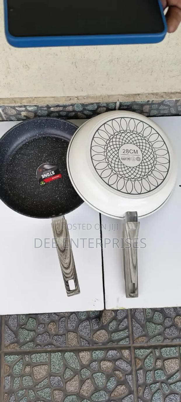 26 Cm Stone Pan With Grill Lines