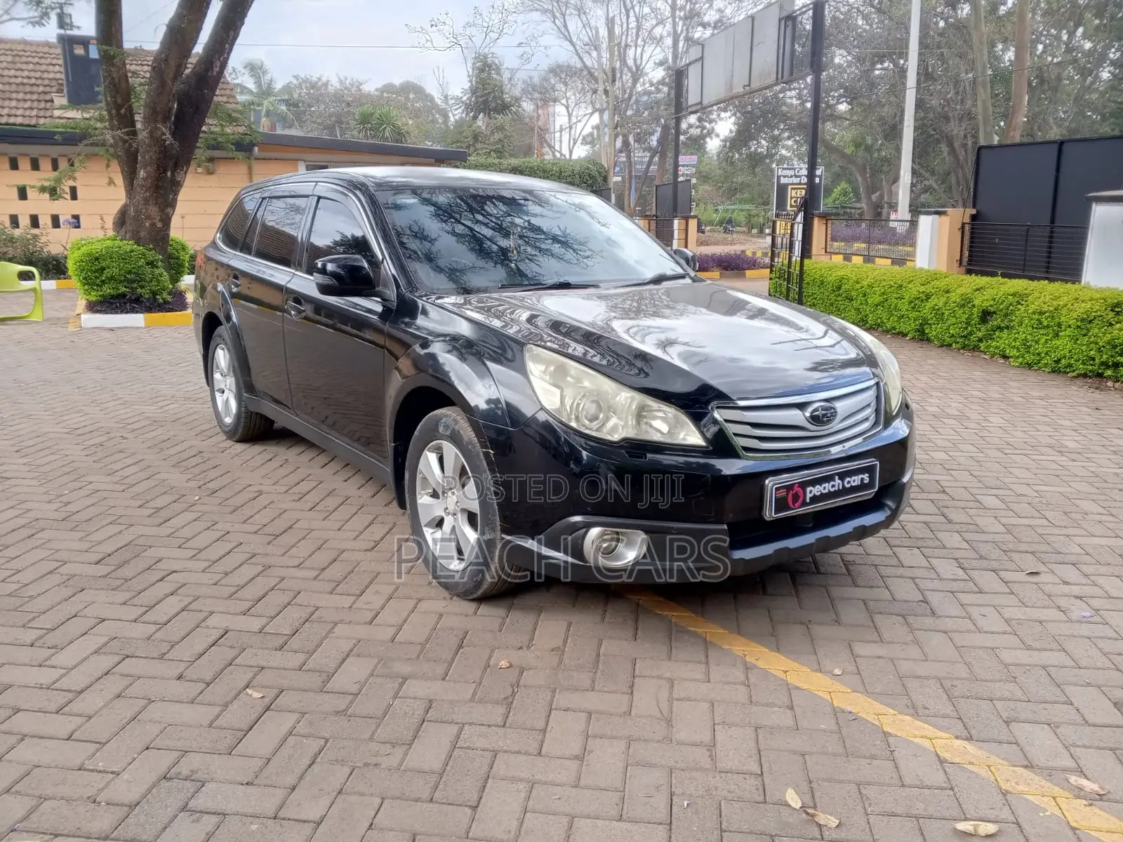 Subaru Outback 2.5i 2011 Black