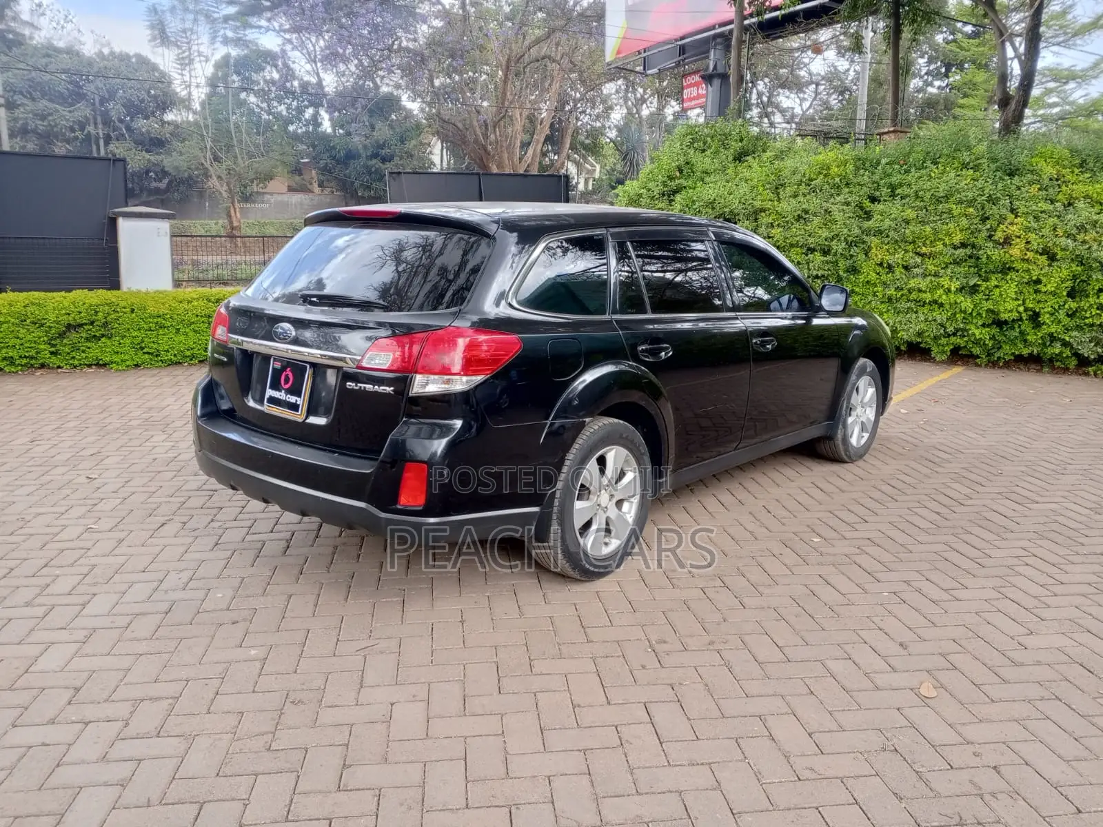 Subaru Outback 2.5i 2011 Black