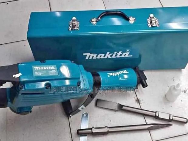 Demolition Machine Makita - main view