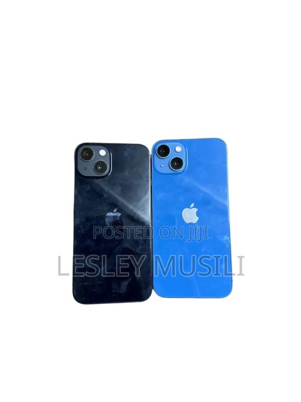 Apple iPhone 13 128 GB Black - main view