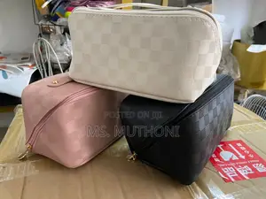 Waterproof Large Travel Cosmetics/ Toiletries Bag