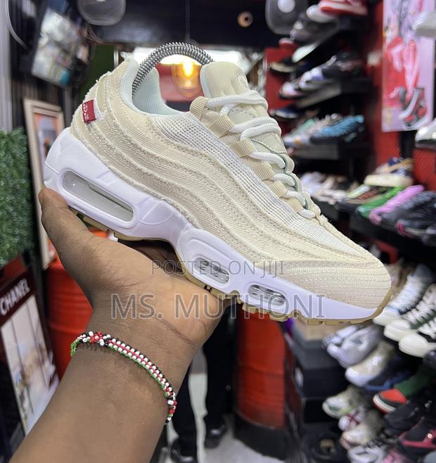 Beige Levi’S X Nike Air Max 95 Sizes:38-45 - thumbnail 3