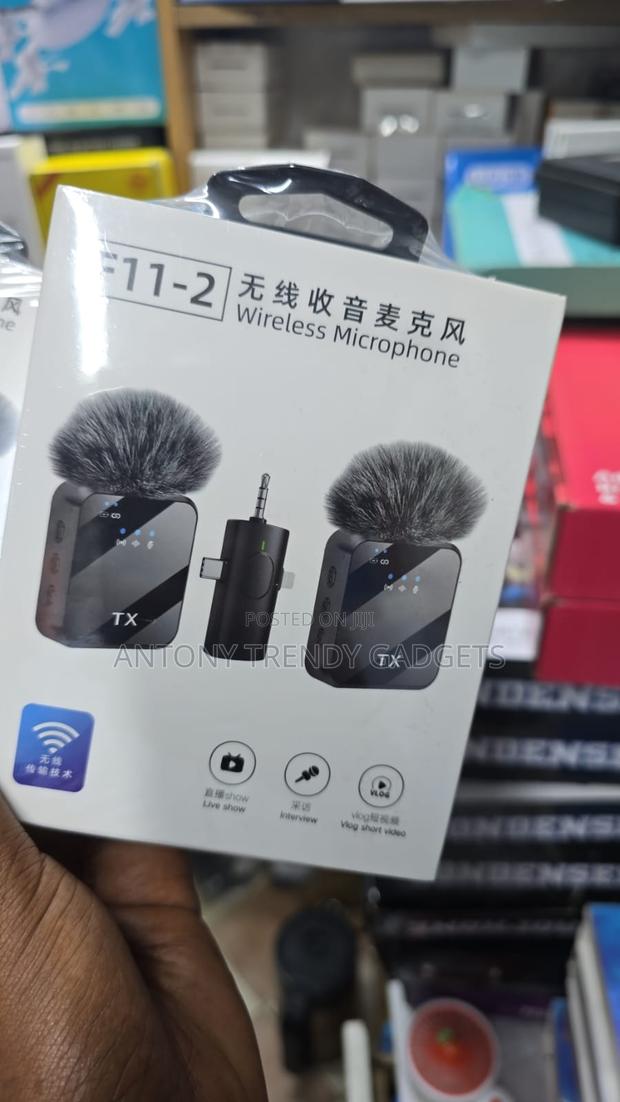 F11-2 Portable Wireless Mics With Collar Clip & Usb-c