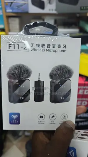 F11-2 Wireless Lavalier Microphones For Interviews & Live