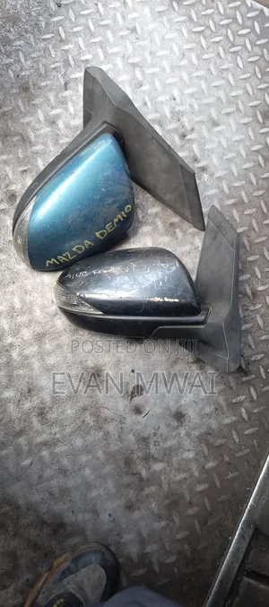 Mazda Demio Slyqueen Side Mirror Without Indicator