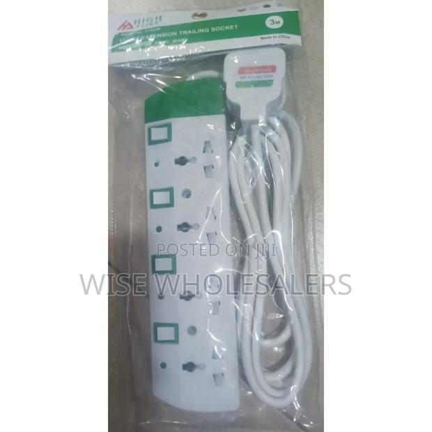 Astra 13amp Extension Trailing Socket. - main view
