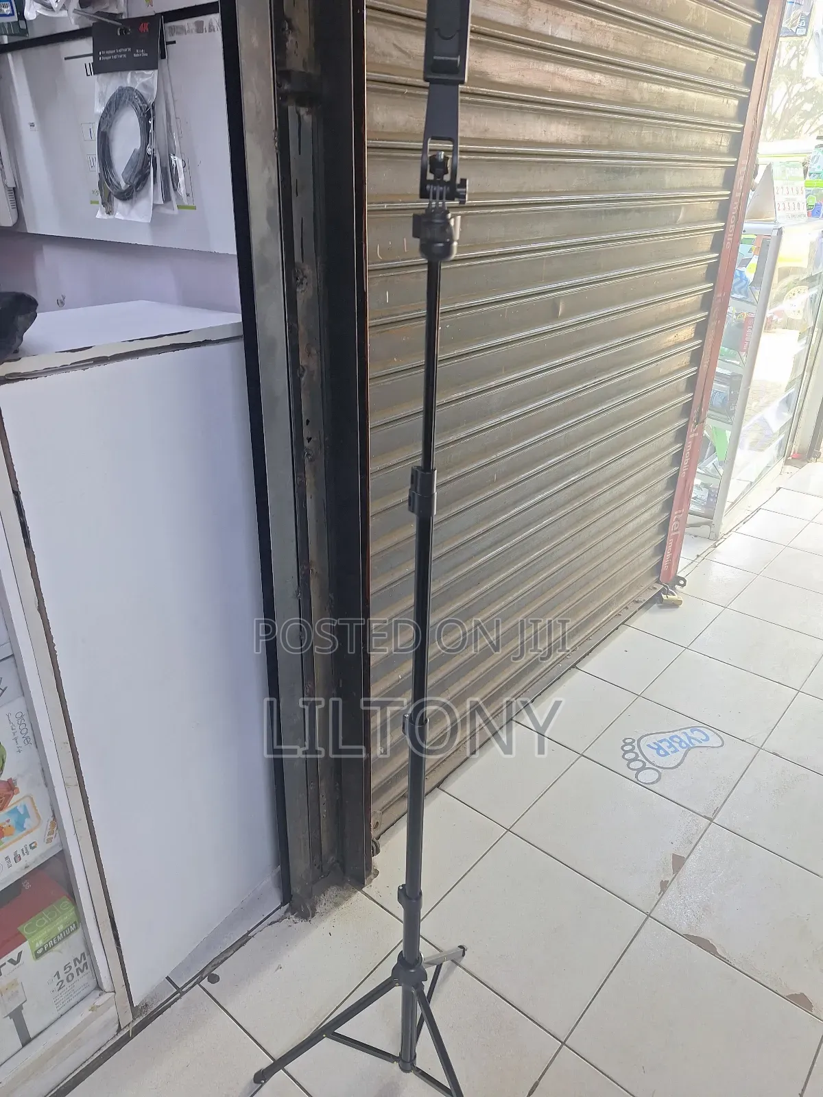 A1688 Tripod With Carrying Handle Bluetooth Remote Control