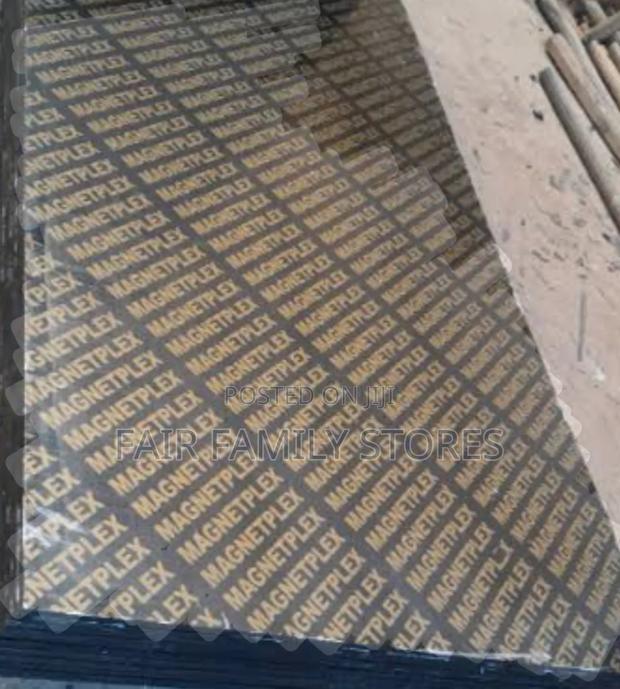 High-Quality Plywood Marine Boards - thumbnail 2