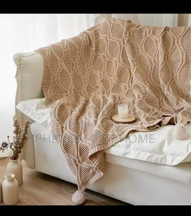 Nordic Quality Knitted Decor Throwblankets - thumbnail 4