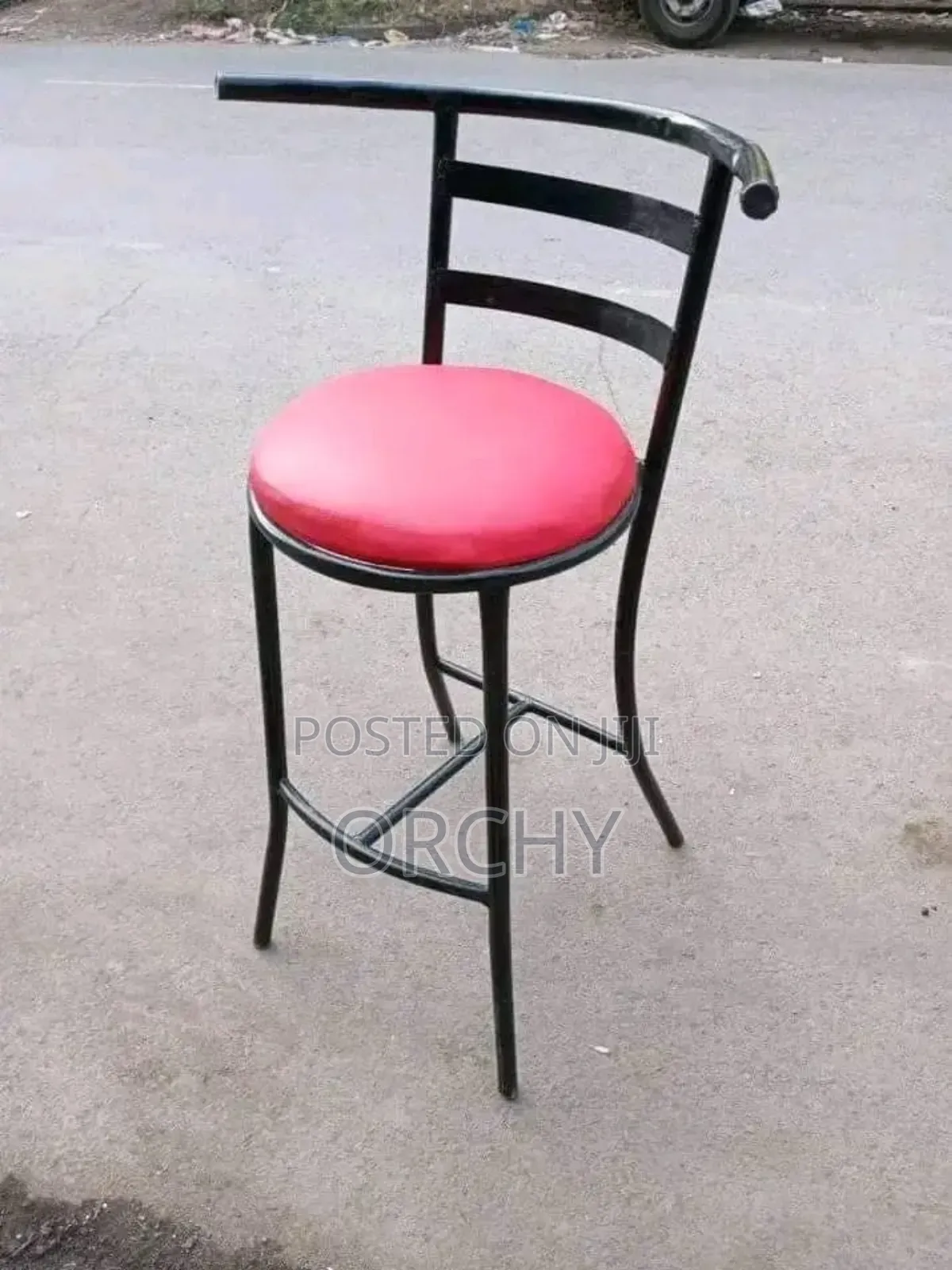 Bar Stools / Bar Chairs