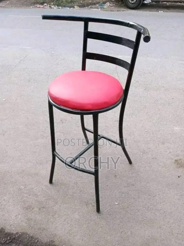 Bar Stools / Bar Chairs - main view